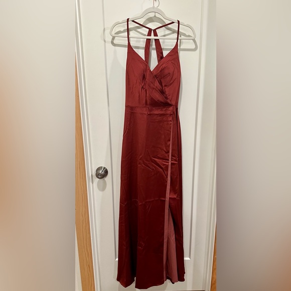 AW Bridal Adeliza Dress Size 8 Burgundy Satin Charmeuse NEW! - Picture 1 of 13